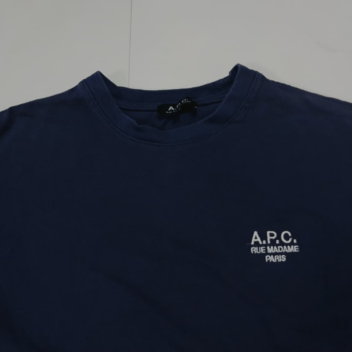 [정품] A.P.C. 네이비 반팔티 [ L ] 상품이미지3