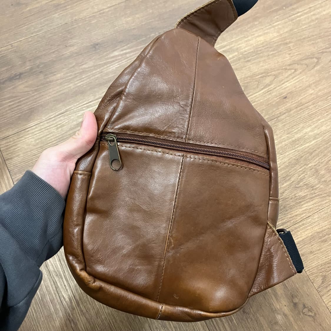 N92 트루릴리전 가죽 힙색 크로스백 상품이미지4