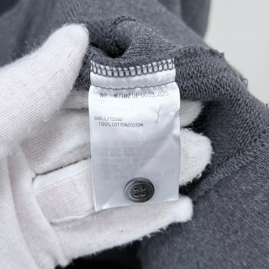 [S+급/5] 톰브라운 사선완장 맨투맨 차콜 상품이미지8