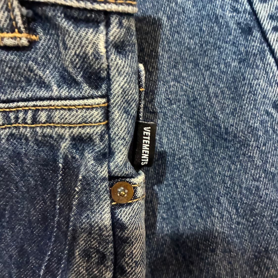 17 VETEMENTS X Levi’s Multi Zipper denim 상품이미지4