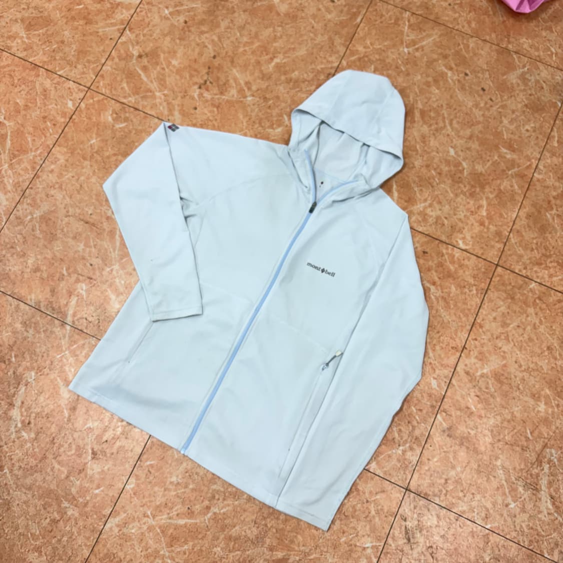 몽벨 스카이블루 후드집업  상품이미지4