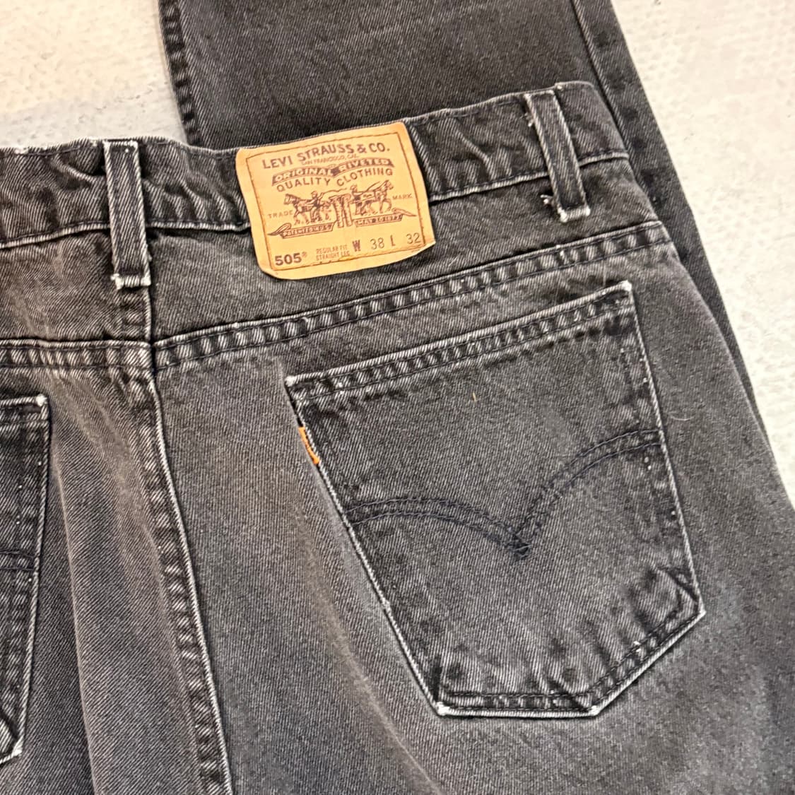 [38/32] 90s USA🇺🇸 리바이스 505 오렌지 탭 블랙 흑청 상품이미지7