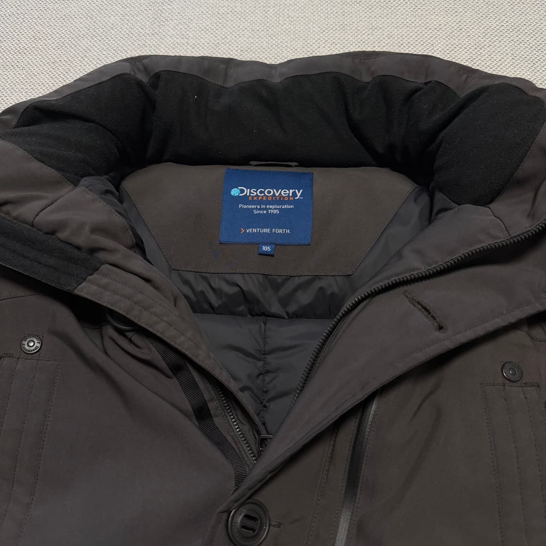 디스커버리 밀포드 다운 롱패딩 자켓 상품이미지3