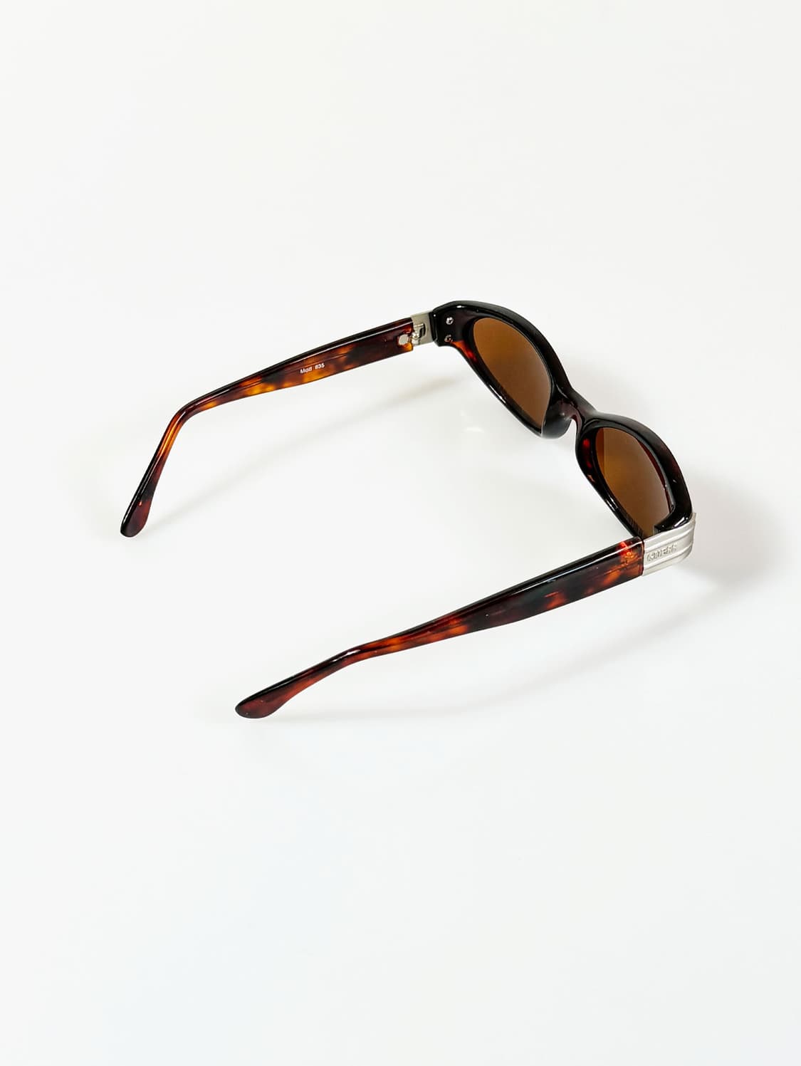 90s 게스 토터스쉘 오벌 프레임 틴트 빈티지 선글라스 상품이미지5