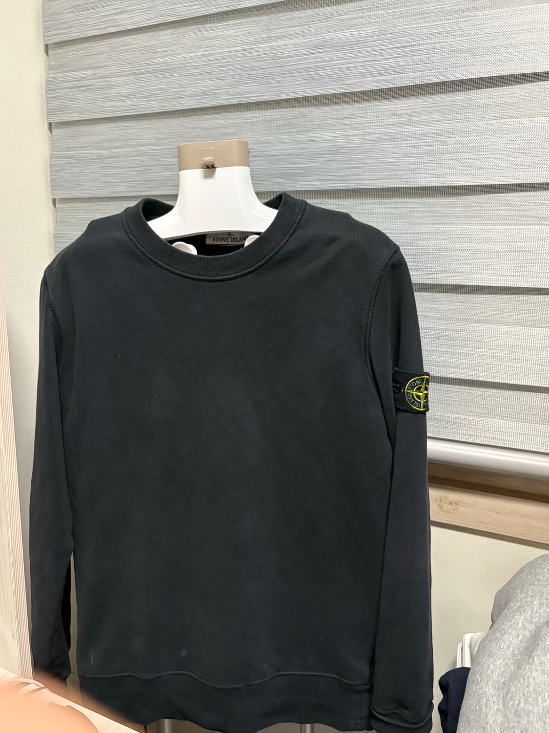 스톤아일랜드 맨투맨 s 급쳐 블랙 상품이미지1