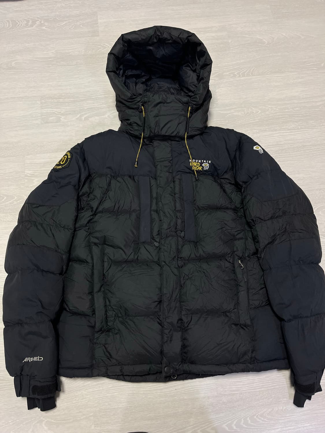 마운틴하드웨어 20주년 에어실드 패딩 XL 상품이미지1