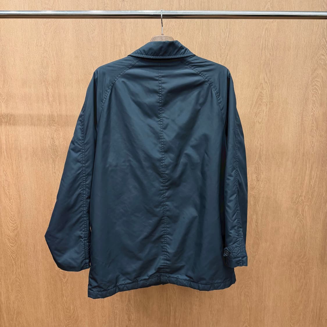 버버리 런던 나일론 코트 버튼 스트랩 유틸리티 포켓 디테일 블랙 상품이미지3