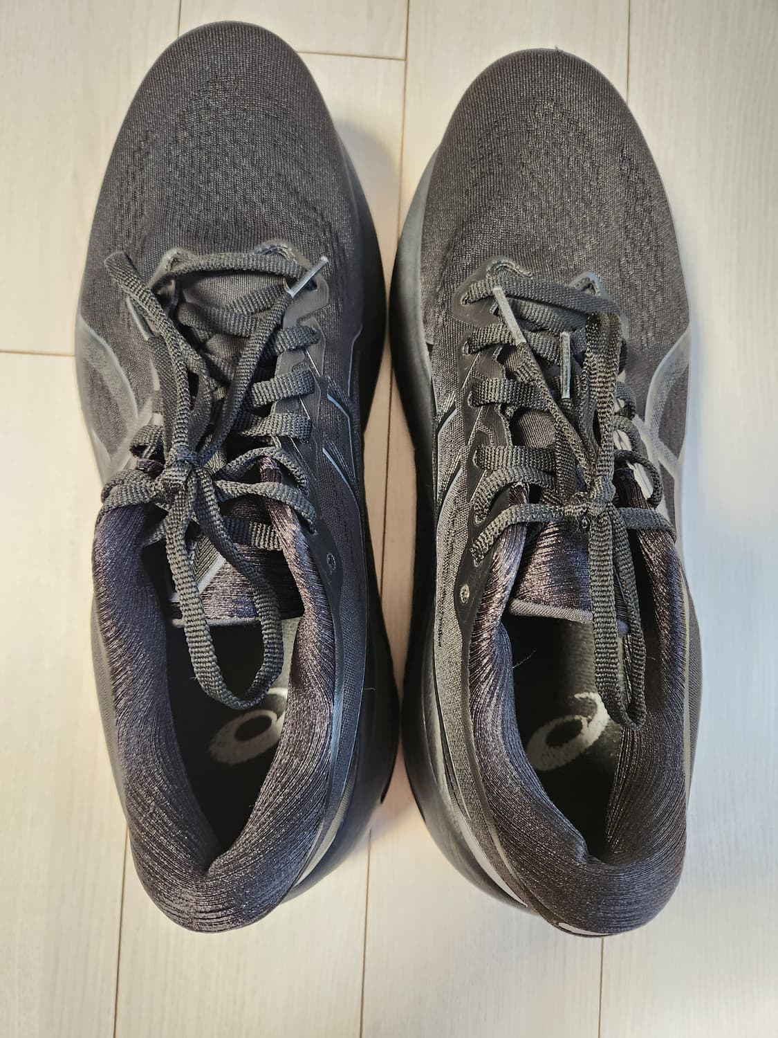 새상품급) 아식스 러닝화 젤 카야노 30 블랙 사이즈270 운동화(데상트 상품이미지4