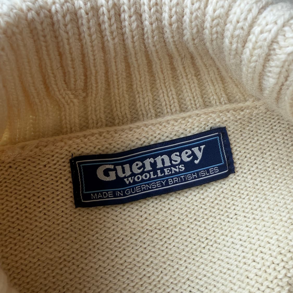 건지 울른스 홀가먼트 터틀넥 스웨터 상품이미지6