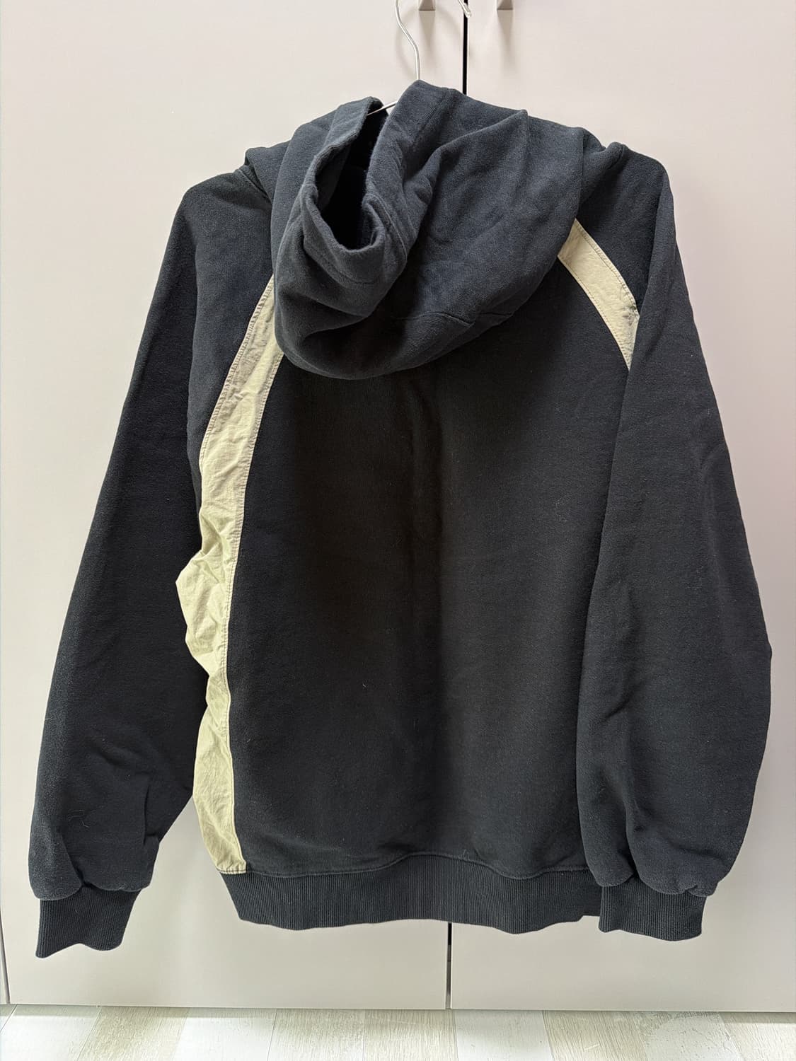 꼼파뇨 후드티 상품이미지2