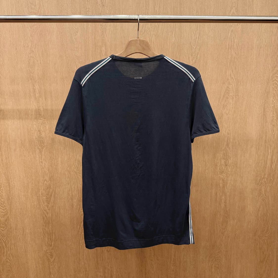 휴고 보스 캐주얼 반팔 티셔츠 사이드 스트라이프 디테일 네이비 상품이미지3