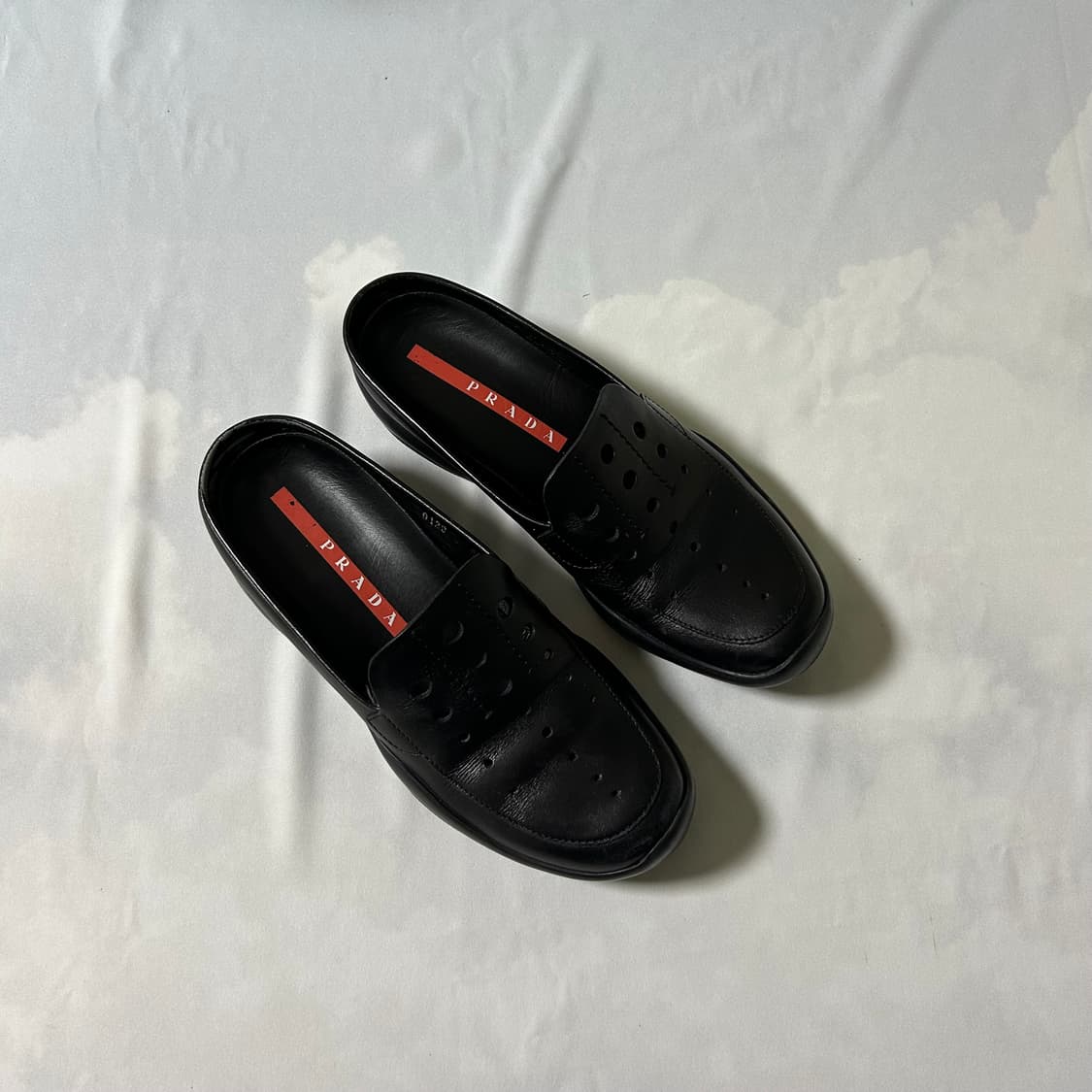 Prada sports punching slipon loafers 상품이미지2