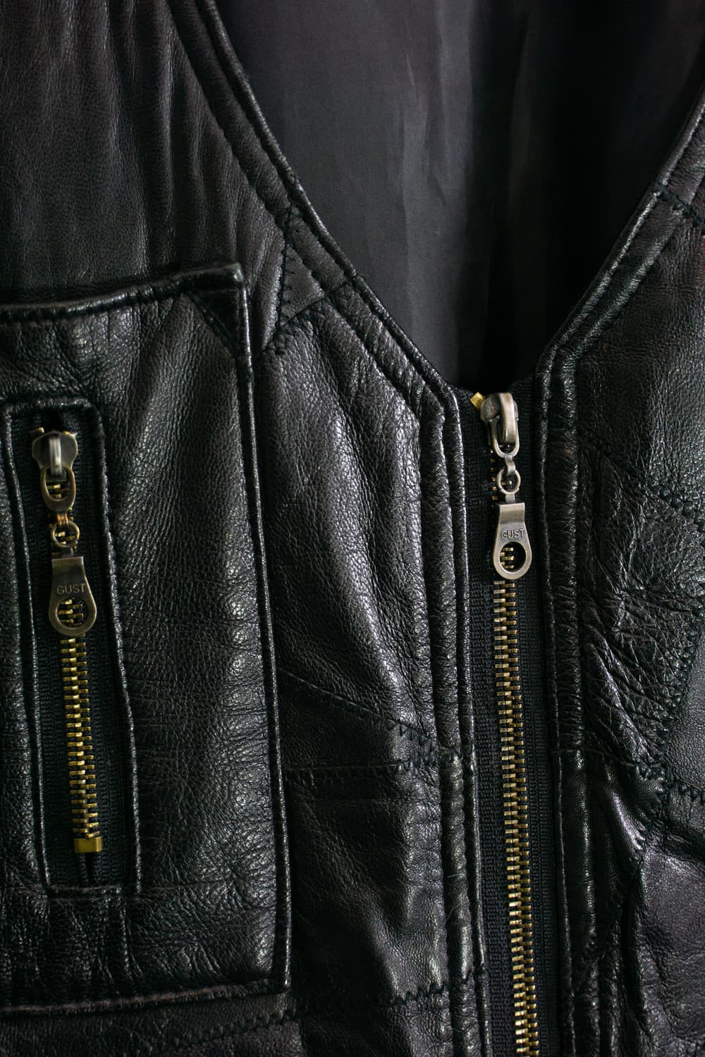 Leather vest 상품이미지6