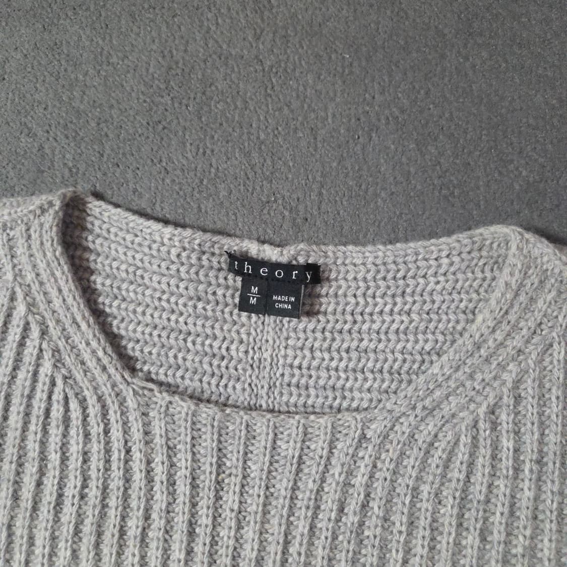 띠어리 여성 루즈핏 캐시미어 니트 M 상품이미지3