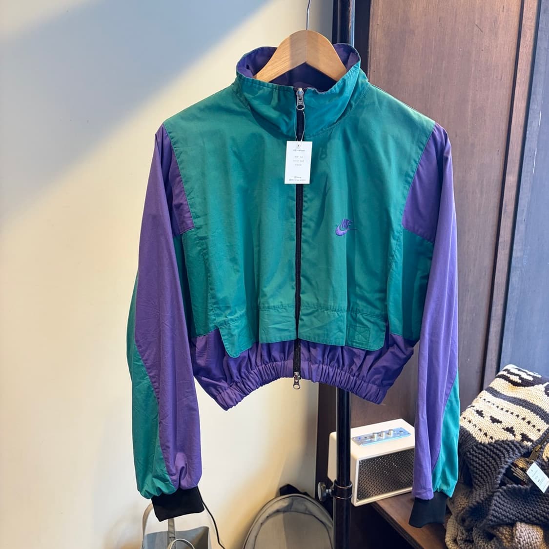 15623 - 나이키 크롭 바람막이 자켓 상품이미지2