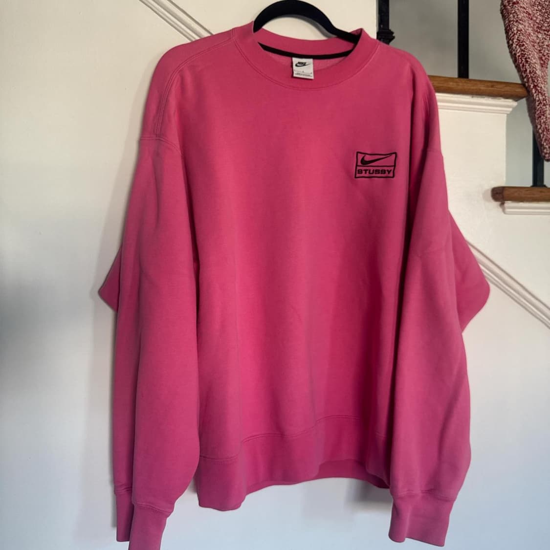 나이키 x 스투시 NRG 워시드 플리스 크루넥 로터스 핑크 상품이미지1