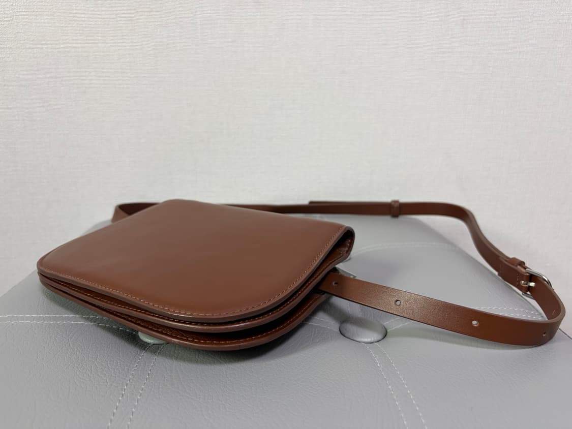 코스 여성 크로스백 상품이미지4