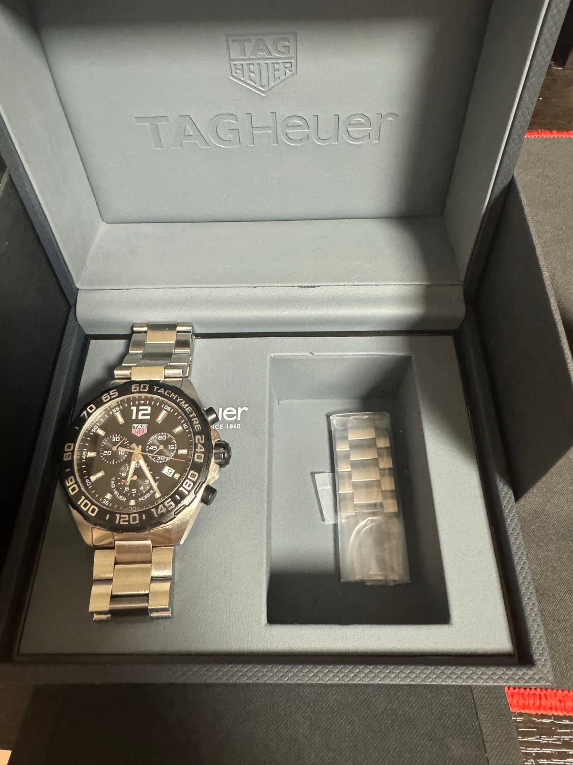 태그호이어 포뮬러1 쿼츠 크로노그래프 풀박스 상품이미지1