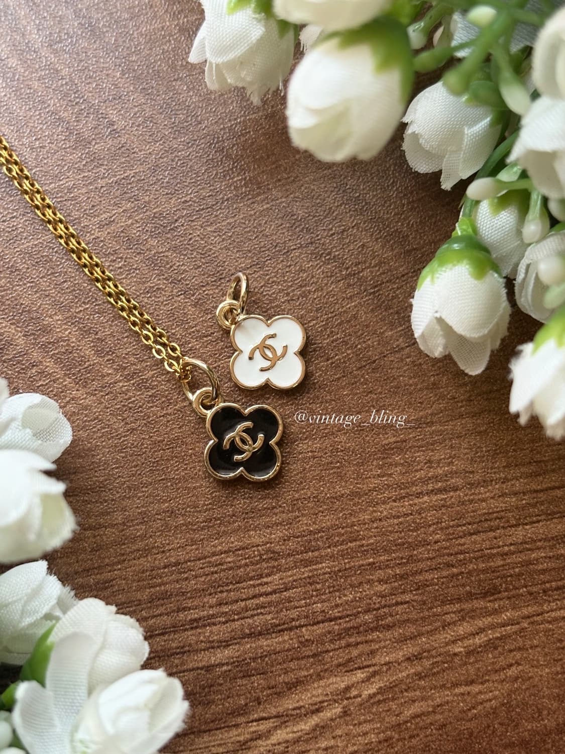 블랙) 샤넬 미니 클로버 골드 목걸이   상품이미지4