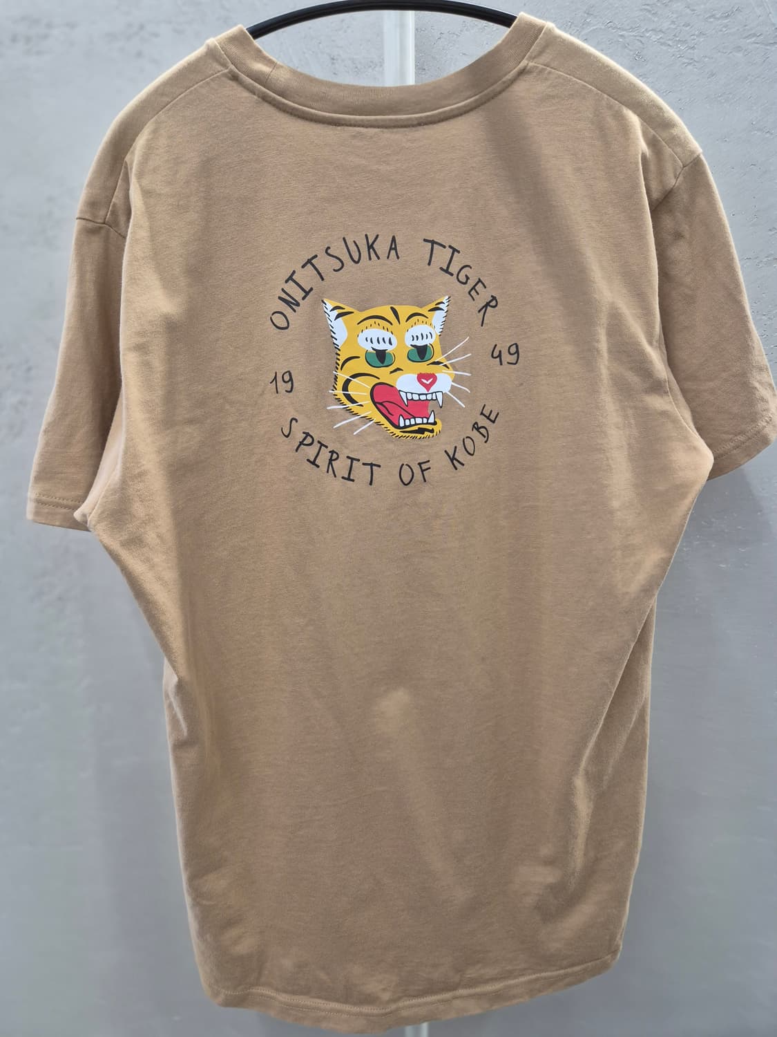 오니츠카타이거 반팔티 M 베이지 상품이미지3