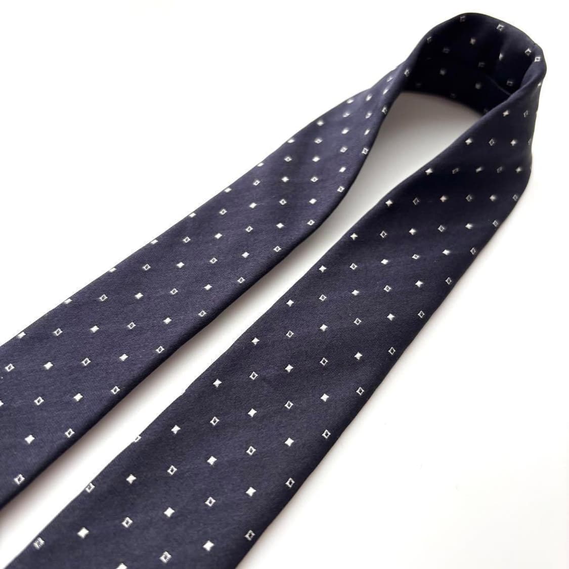 디올옴므 실크 슬림 넥타이 네이비 상품이미지3