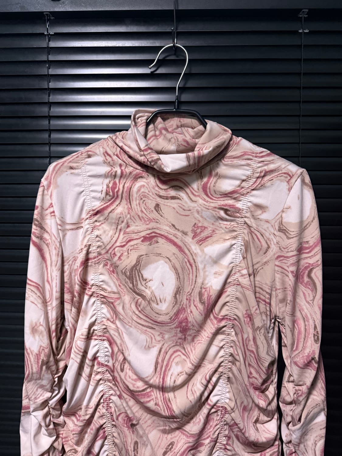 이상봉 에디션 쉬폰 셔링 긴팔 목폴라 반목 모크 핑크 타이다이 터틀넥 M 상품이미지3