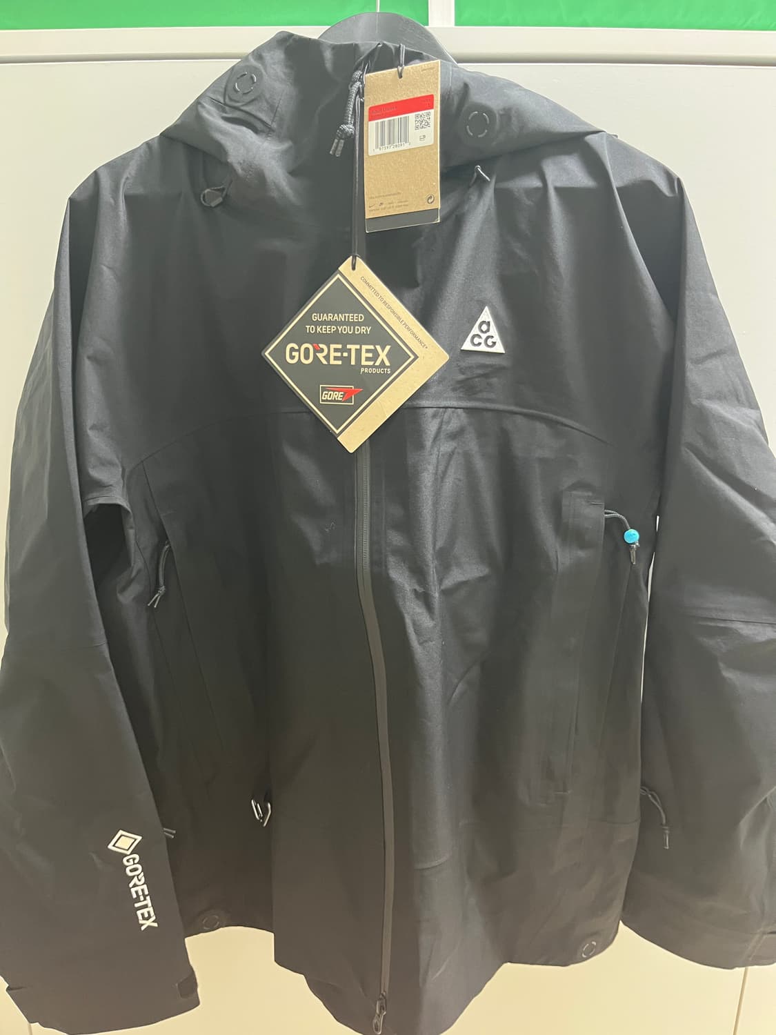 나이키 ACG 미저리 릿지 고어텍스 자켓 블랙 아시아 L 팝니다. 상품이미지1