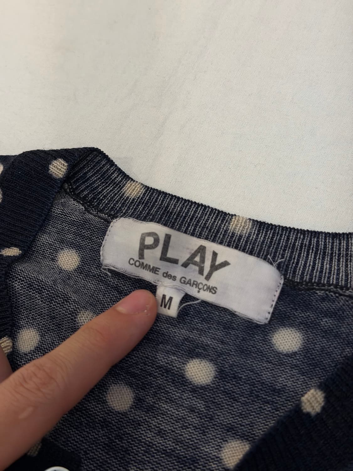 꼼데가르송 플레이 폴카닷 땡땡이 울 가디건 딥 네이비 상품이미지4