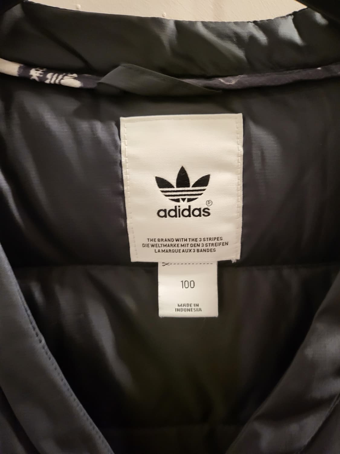 [100]아디다스 라이트 다운 패딩 조끼 상품이미지3