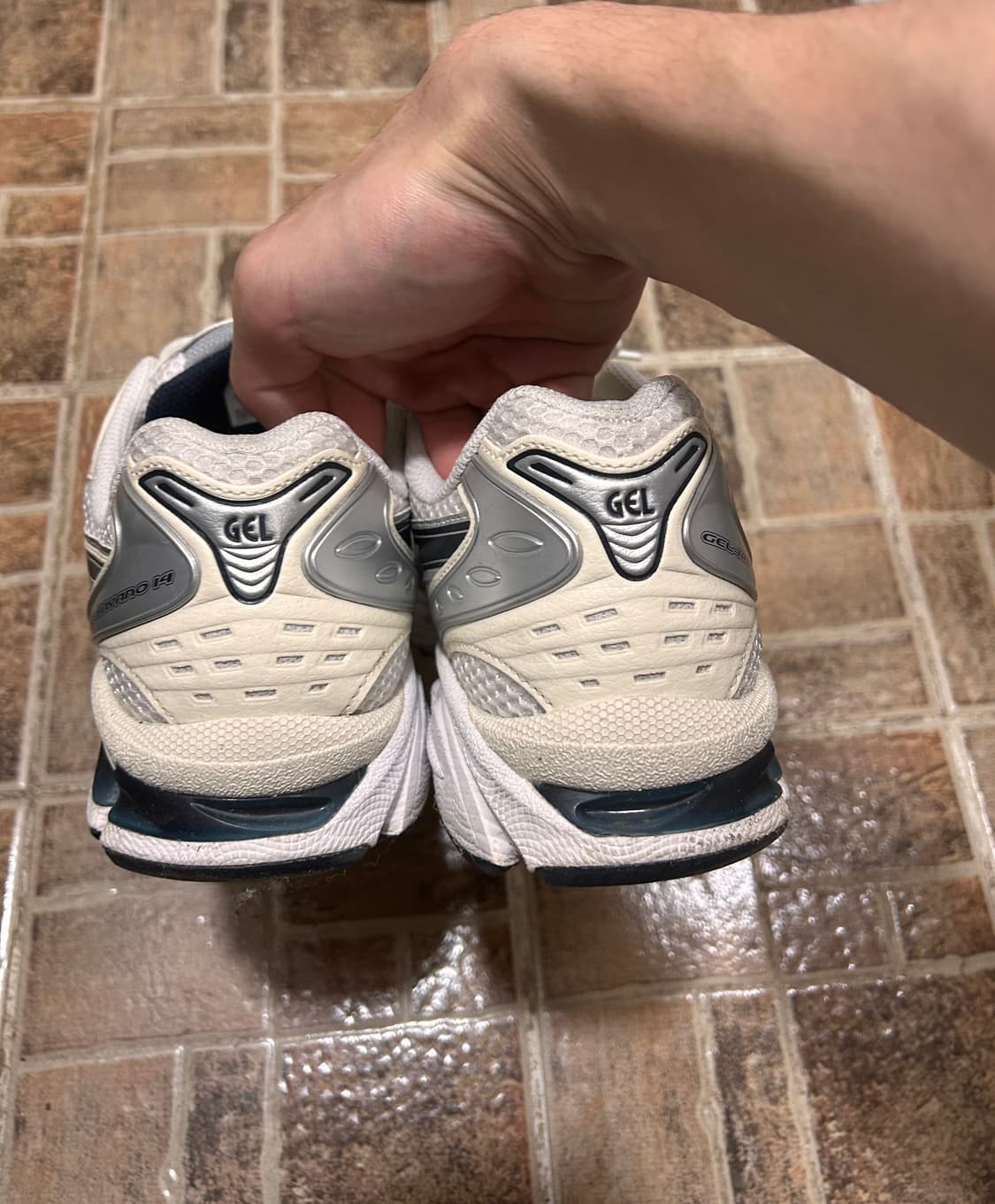 아식스 젤카야노14 화이트 미드나잇 상품이미지7