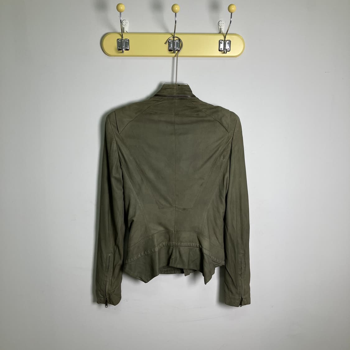 시스템 사선 지퍼 드레이프 가죽 자켓 상품이미지2