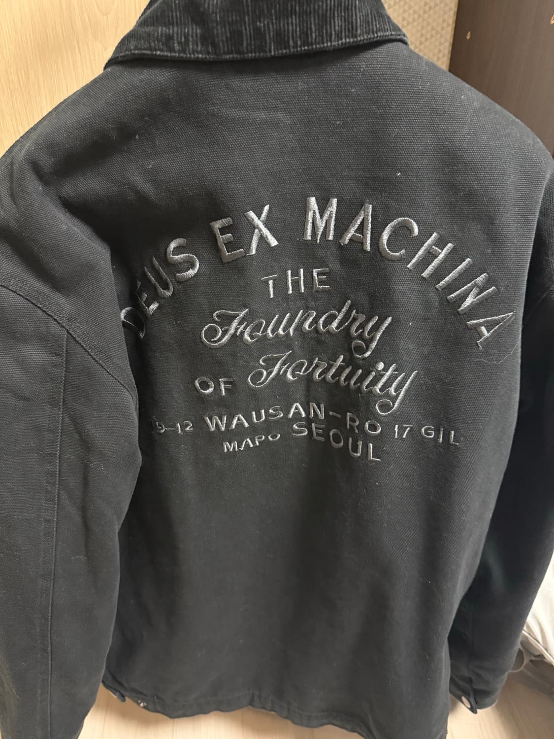 데우스 엑스 마키나 서울어드레스 워크웨어 자켓 블랙 상품이미지3