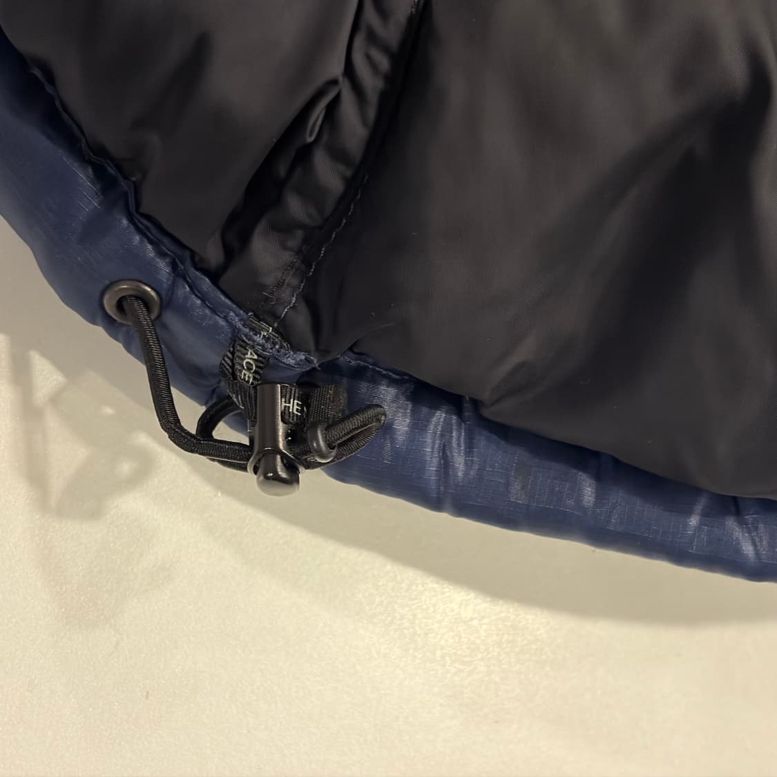 [85] 노스페이스 700 다운 눕시 패딩 네이비 블랙 B667 상품이미지8