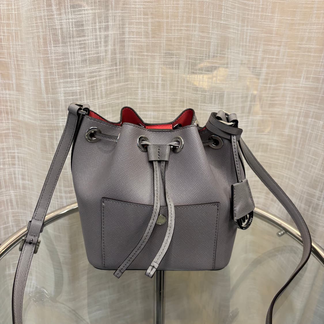 정품 마이클코어스 복조리 크로스백     상품이미지2