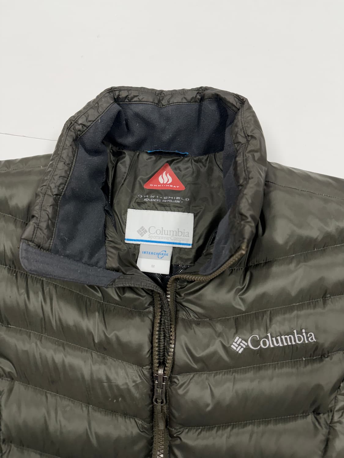 Columbia 투톤카키 경량패딩 상품이미지3