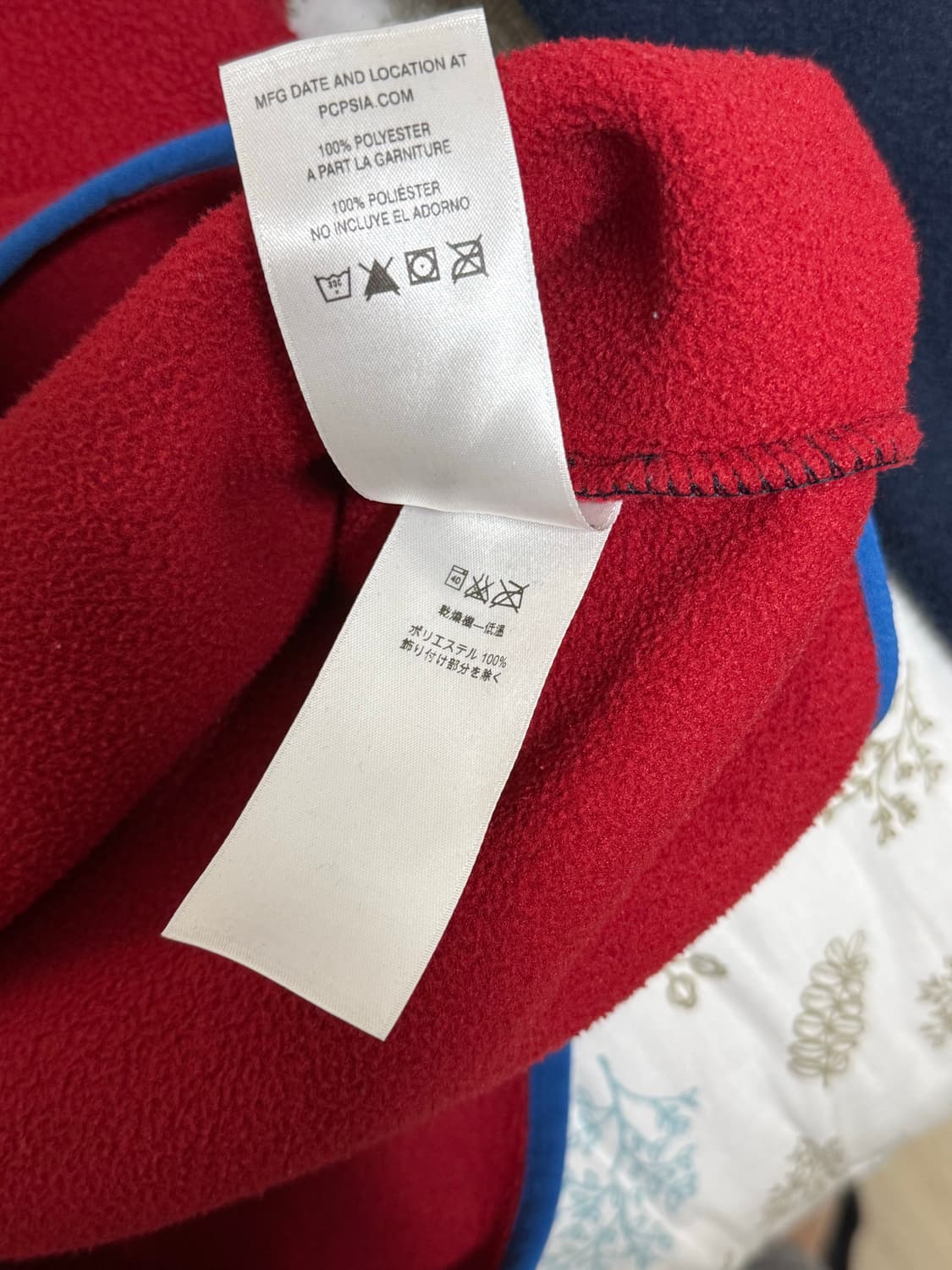 파타고니아 신칠라 L 네이비레드 켄달제너 상품이미지5