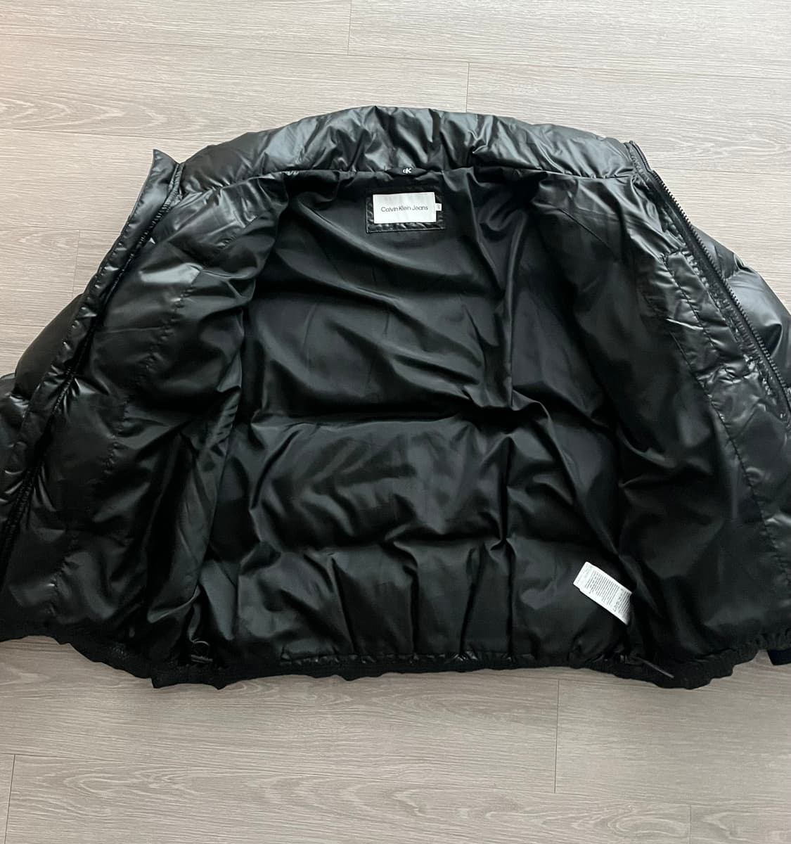 (실착3회) 손흥민 착용, Ck 캘빈클라인 블랙 패딩 상품이미지6