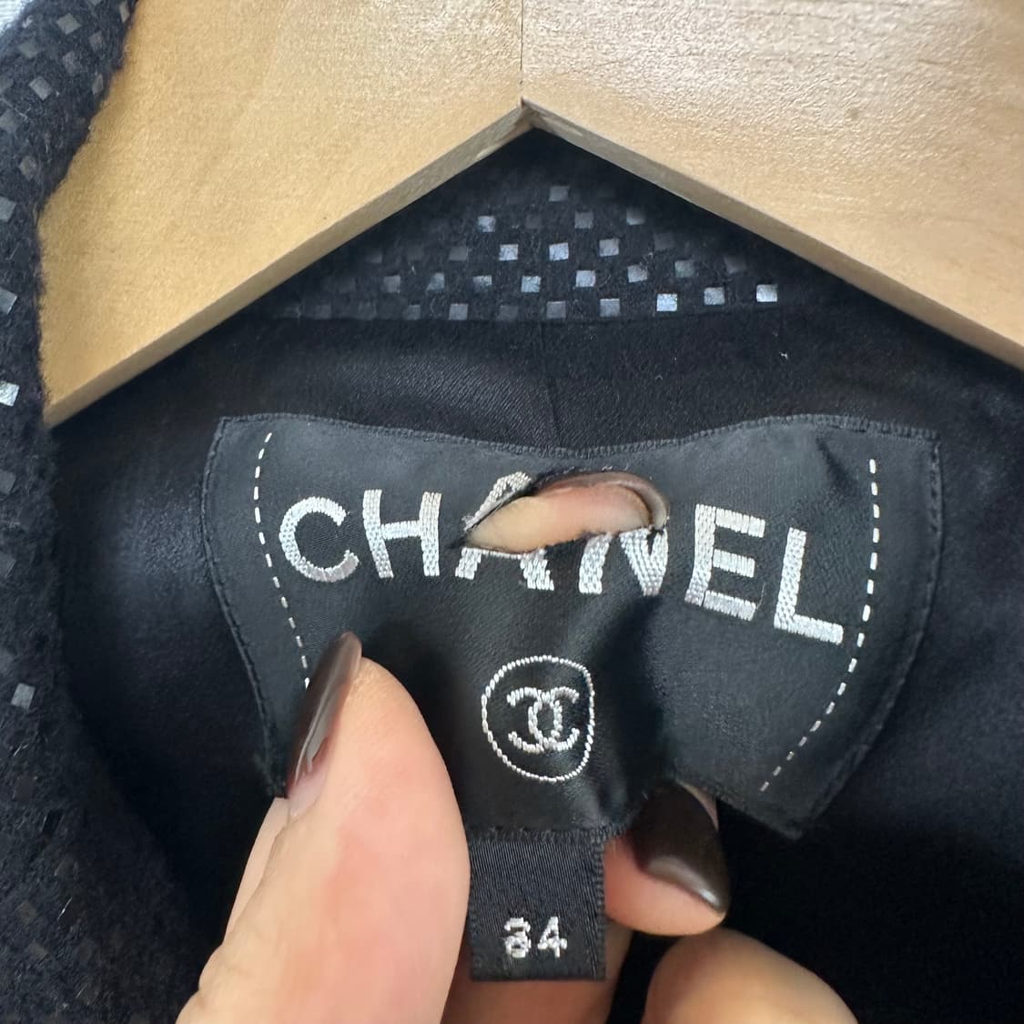  샤넬 여자 정품 모/견 자켓 샤넬버튼 검정 33(34) 44추천 상품이미지4
