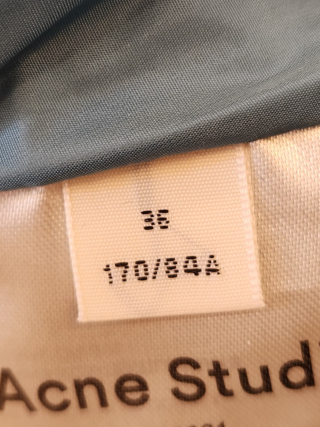 Acne Studios 블루 숏패딩 상품이미지9