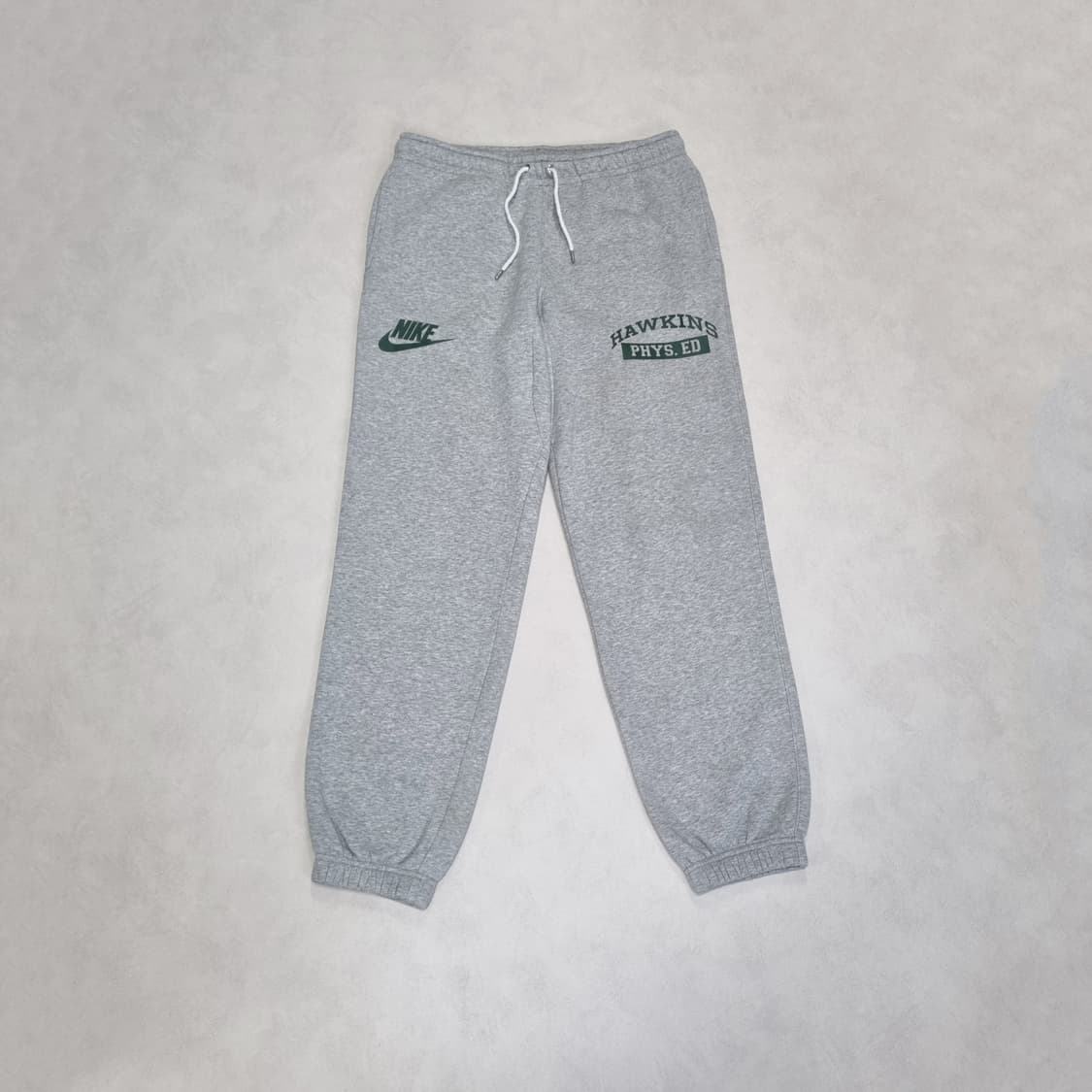 나이키 x 기묘한 이야기 스웻팬츠 - M 상품이미지2