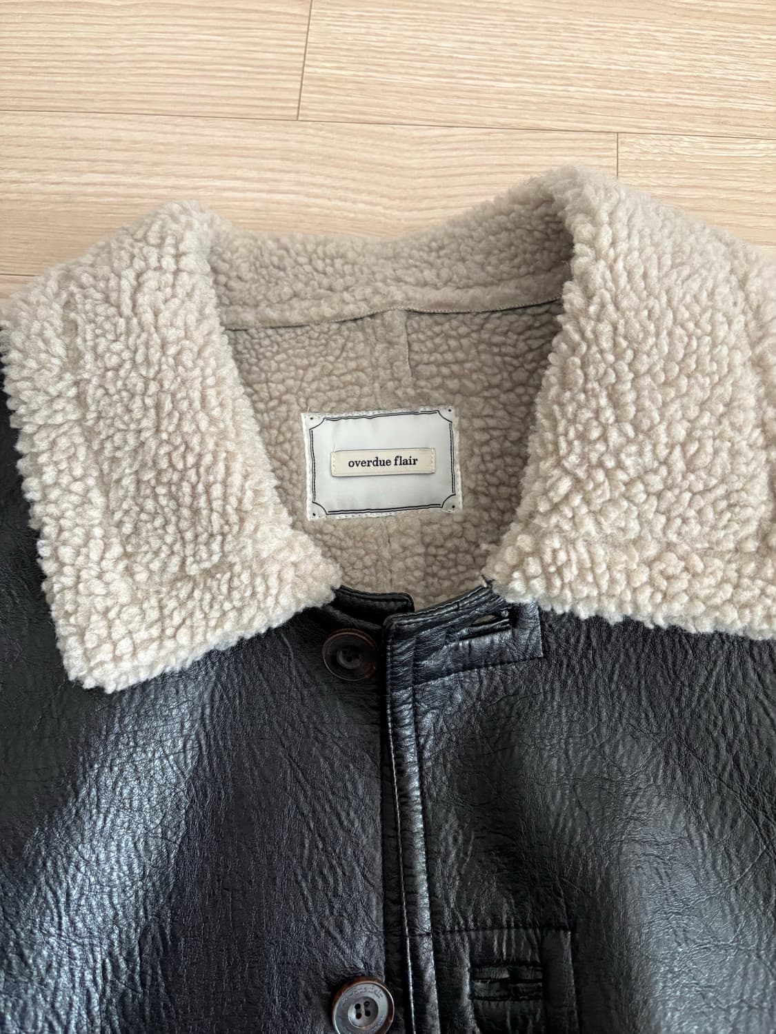 오버듀플레어 빈티지크랙 무스탕 상품이미지9