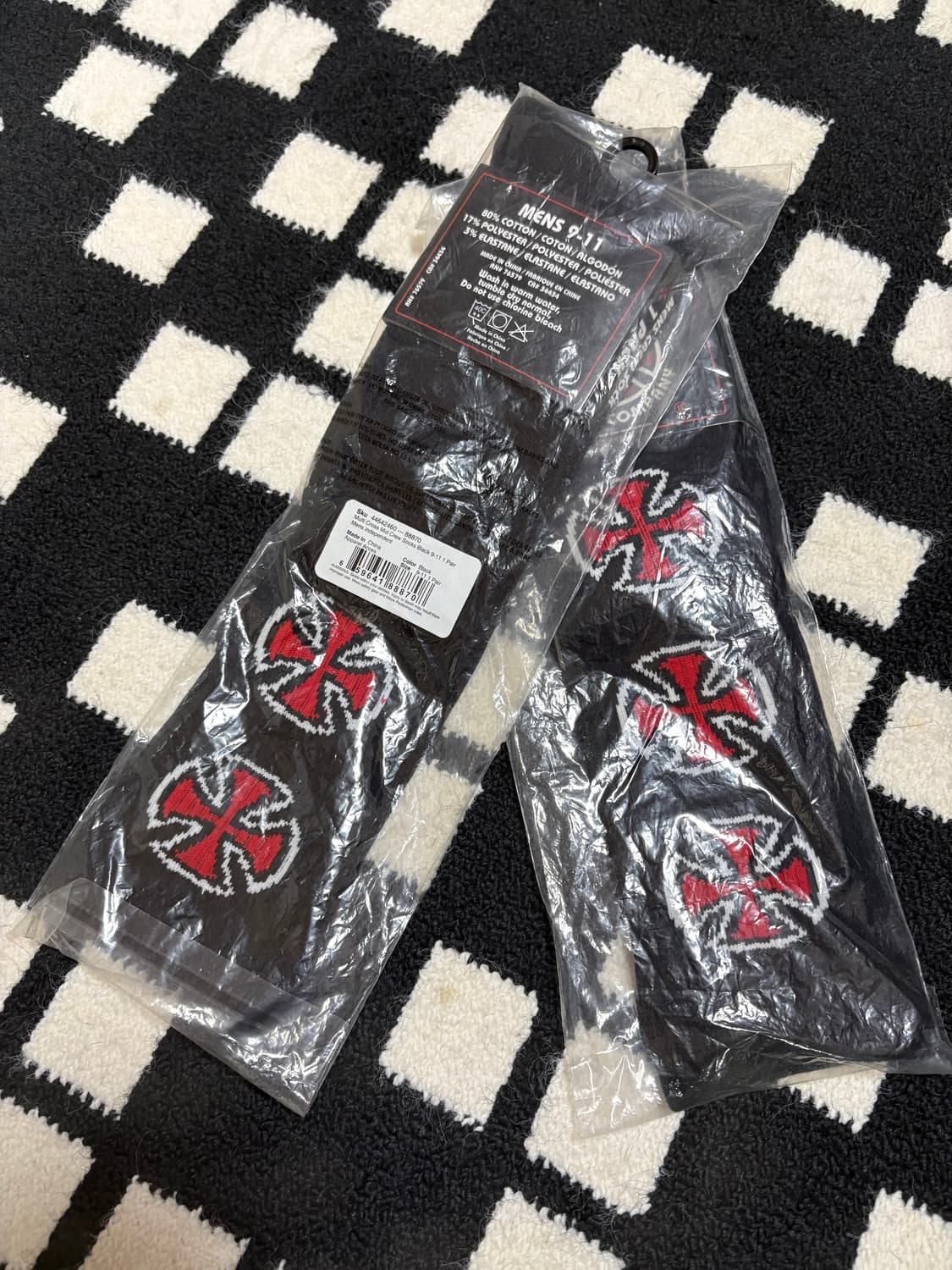 인디펜던트 양말 블랙 상품이미지1