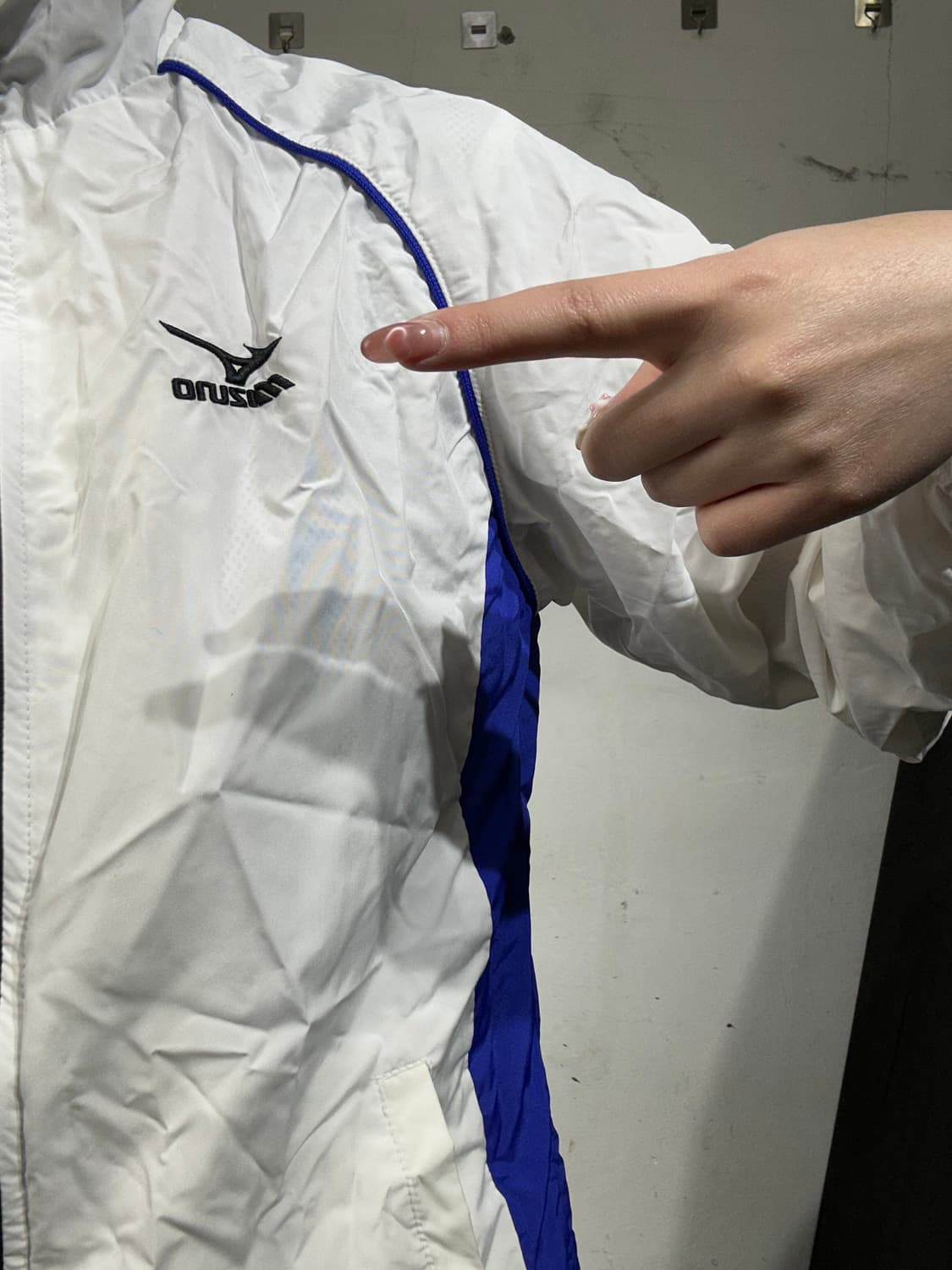 미즈노 화이트 블루 라인 바람막이 트랙 자켓 S 상품이미지4