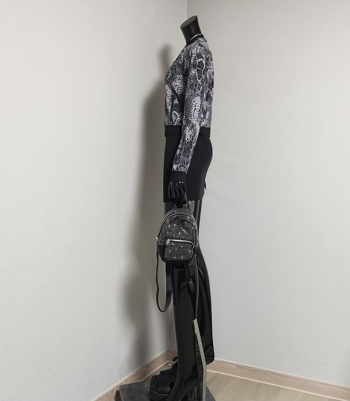 뱀피패턴 바람막이 숏점퍼 상품이미지2