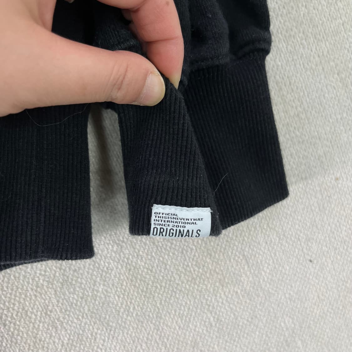 100 디스이즈네버댓 백로고 후드티  상품이미지5