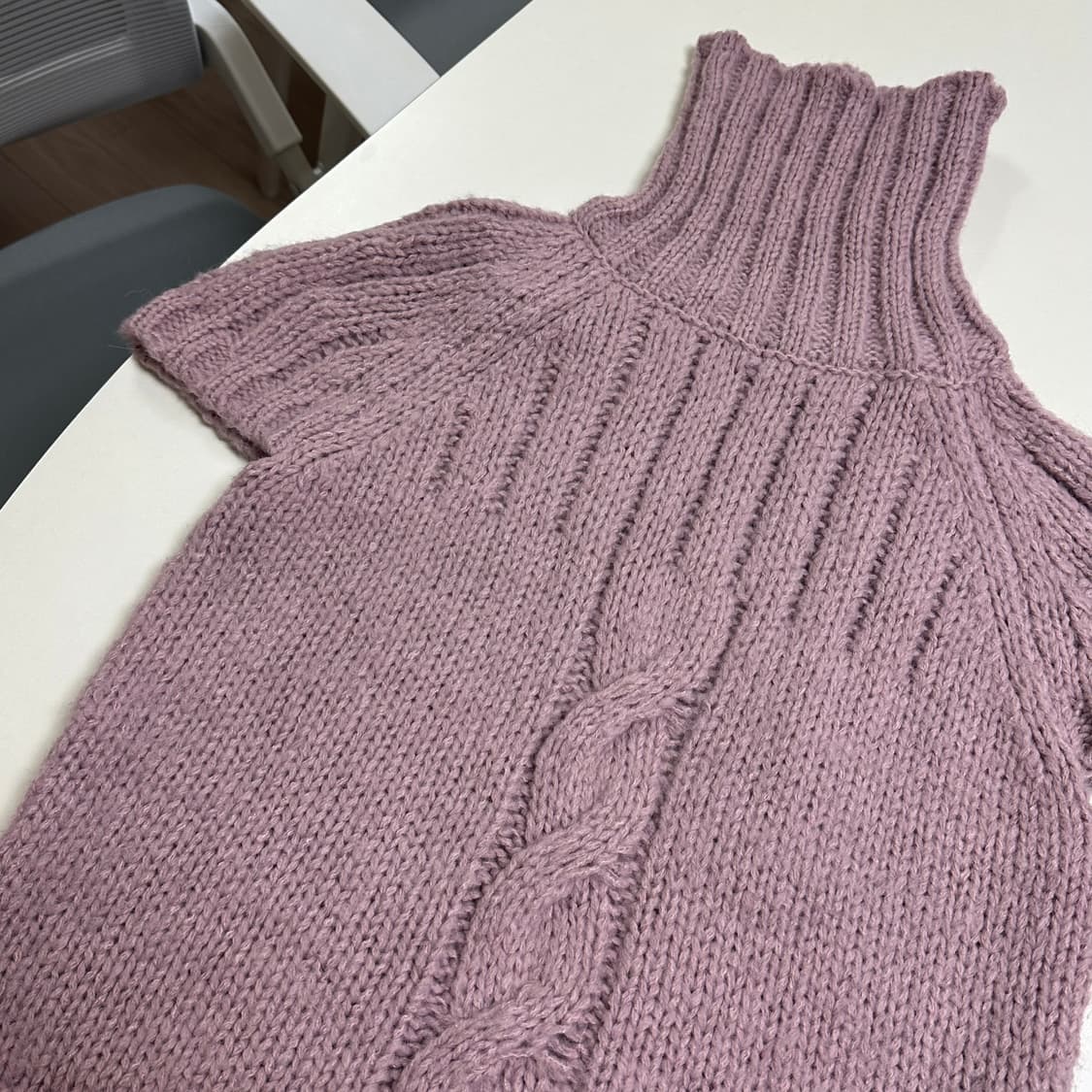 어랜 트위스트 터틀넥 하프니트 드라이 핑크 상품이미지9