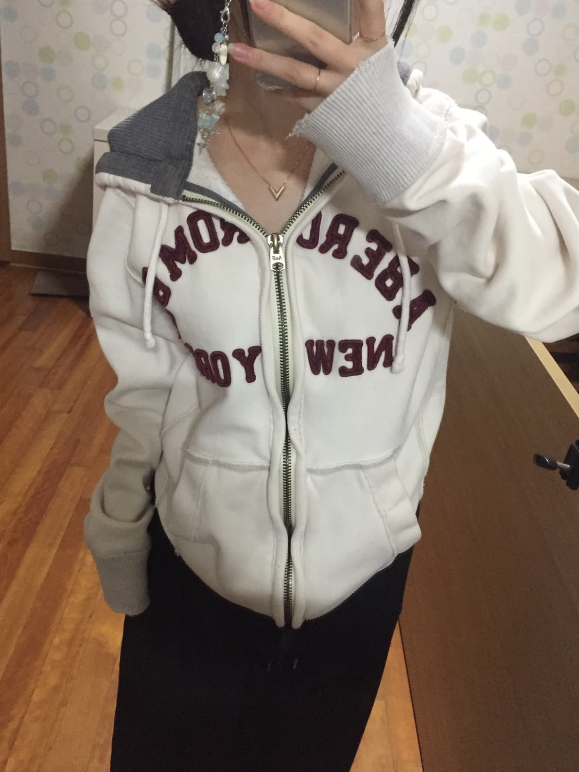 아베크롬비 데미지 디테일 버건디 아치 로고 후드집업 상품이미지1