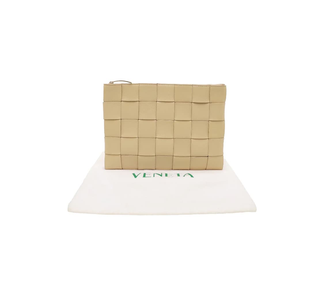 [S급] 보테가베네타 인트레치아토 클러치 판매합니다!!! 상품이미지1