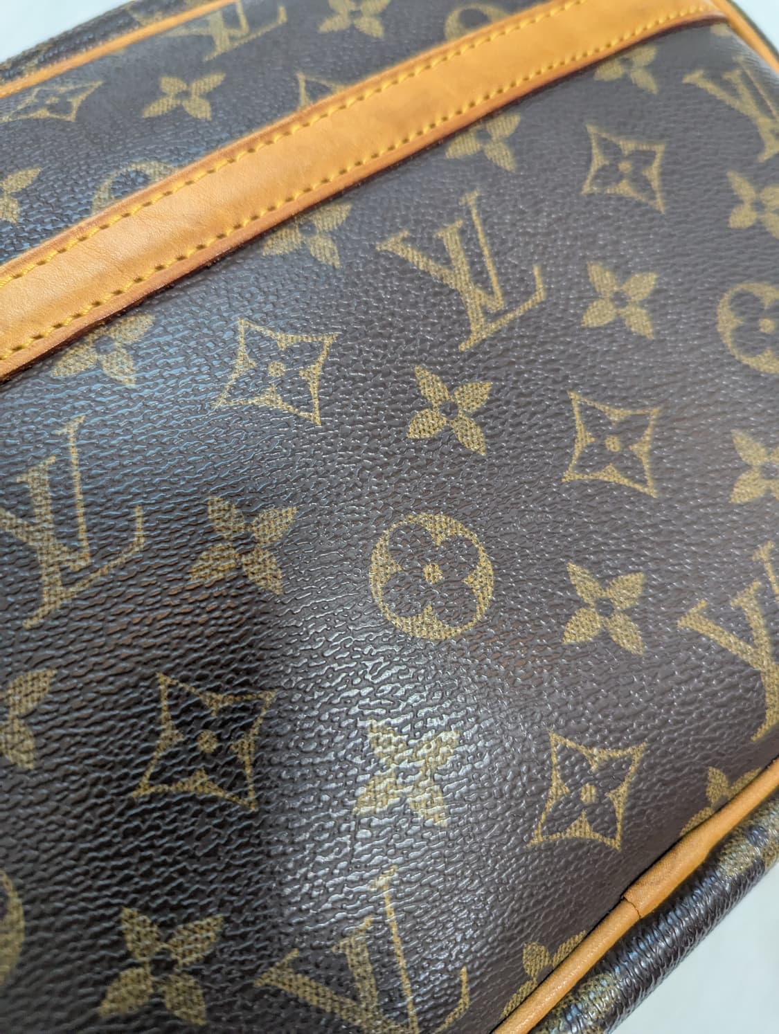 모노그램 숄더 백 상품이미지10