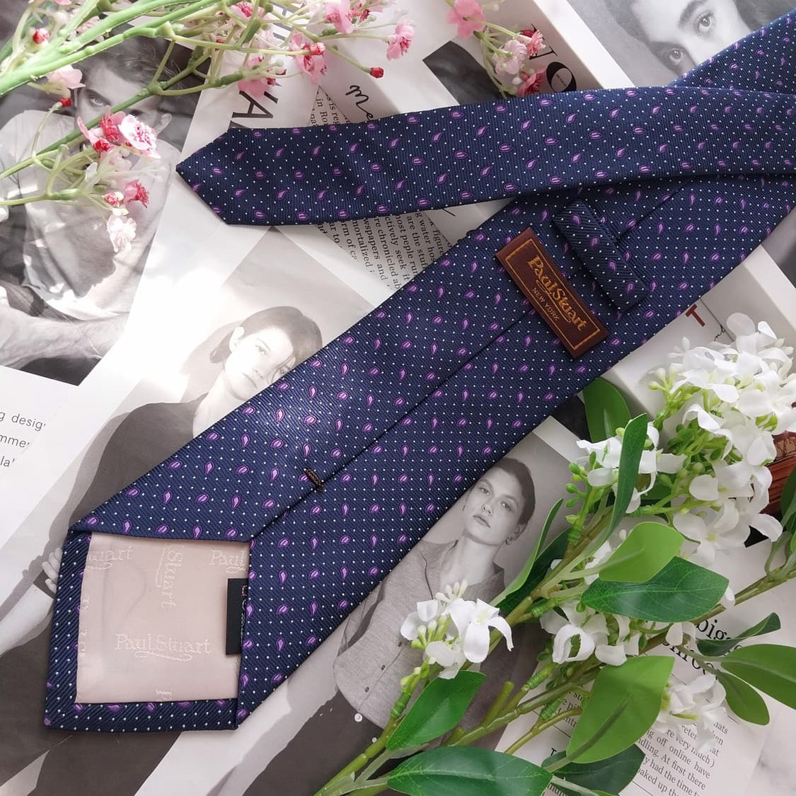 폴스튜어트 네이비 페이즐리 자카드 넥타이 8.7cm A+등급 K2392
 상품이미지4